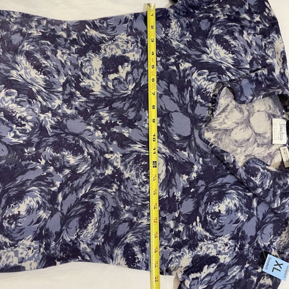 Vintage Neiman Marcus 1907-2007 Exclusive Cashmere Floral Design Sweater - Picture 3 of 9